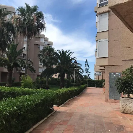 Costa Del Oro Con Vistas Al Mar, Costa